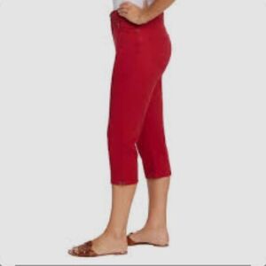 Liz Claiborne Vibrant Red Capris